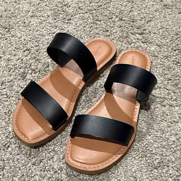 Universal Thread Shoes - Universal Thread Black Double-Strap Slide Sandals with Tan Footbed
